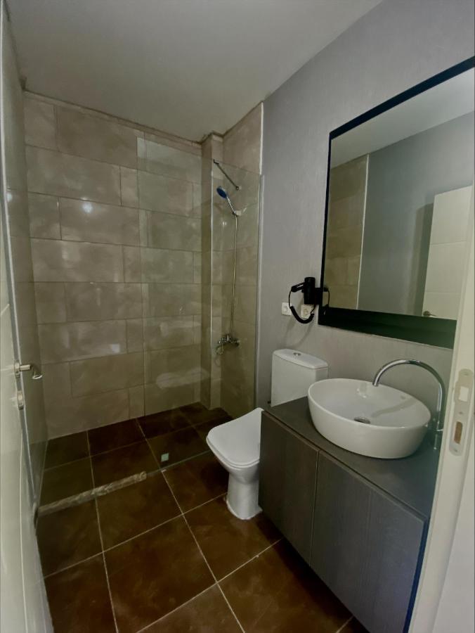 The Search Otel